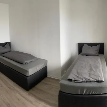 Max Appartements Neubrandenburg Buitenkant foto