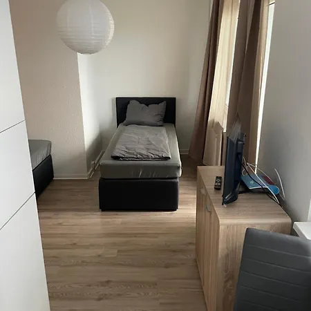 Max Appartements Neubrandenburg Buitenkant foto