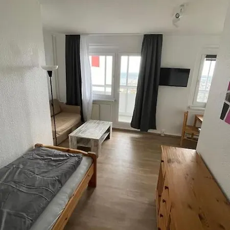 Max Appartements Neubrandenburg Buitenkant foto