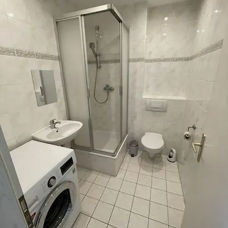 Max Appartements Neubrandenburg Buitenkant foto